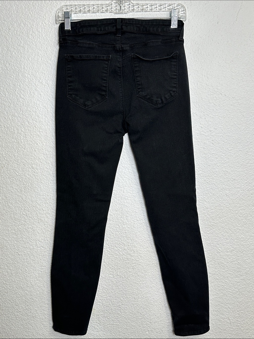 Lagence Black Skinny High Rise Jeans Size 28
Stretchy - Picture 3 of 10